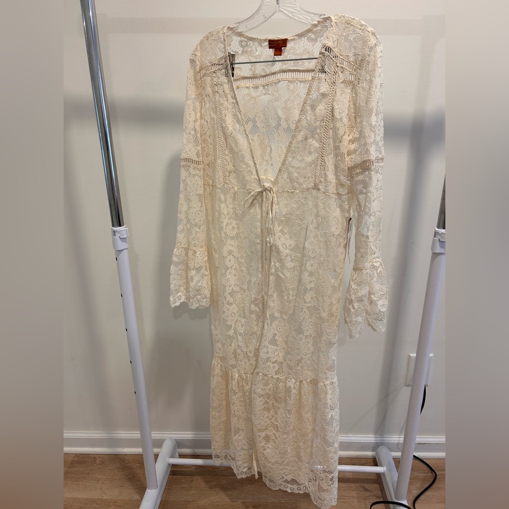 Scully Ivory Lace Overlay